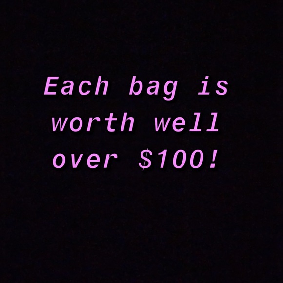 Lot of 20 Random Beauty Samples and a Make Up Bag - Picture 8 of 8